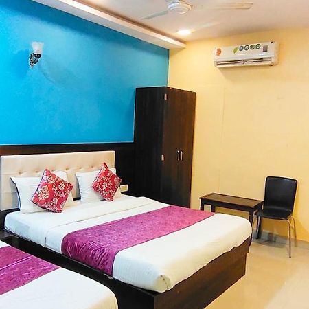 Hotel Golden Galaxy - Santacruz East Bombaj Zewnętrze zdjęcie