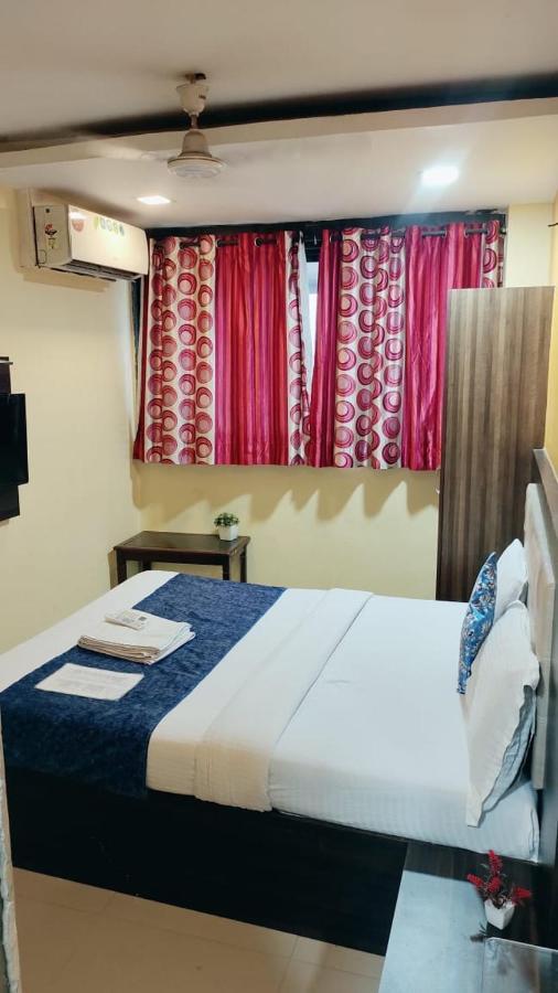 Hotel Golden Galaxy - Santacruz East Bombaj Zewnętrze zdjęcie