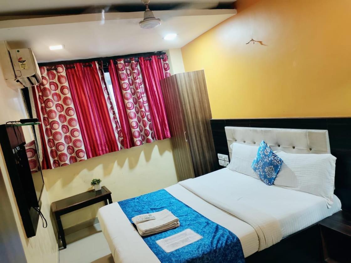 Hotel Golden Galaxy - Santacruz East Bombaj Zewnętrze zdjęcie