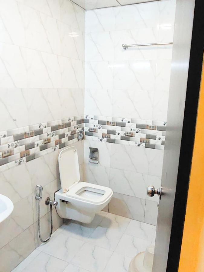 Hotel Golden Galaxy - Santacruz East Bombaj Zewnętrze zdjęcie