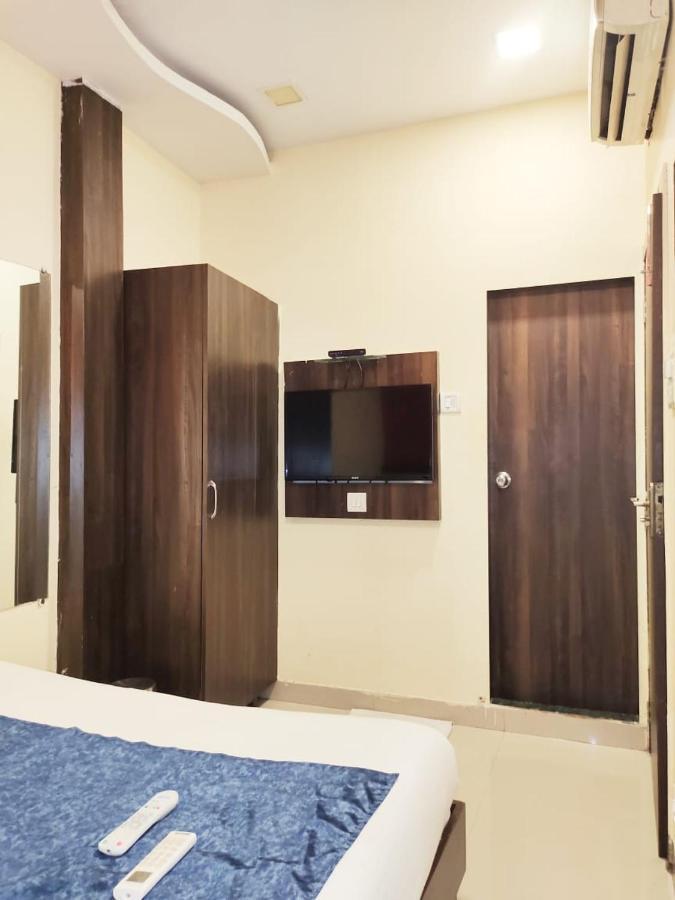 Hotel Golden Galaxy - Santacruz East Bombaj Zewnętrze zdjęcie